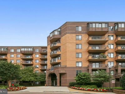 2111 Wisconsin Ave NW APT 118
