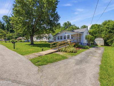 212 Sunset Dr