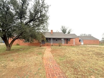Property at 1001 N 3rd St, Lamesa, TX