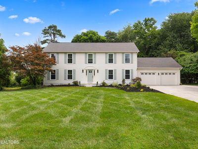 728 Woodchase Dr