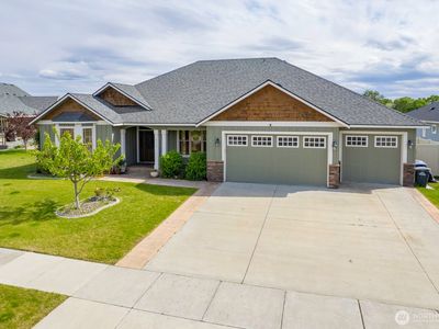 419 S Astor Loop