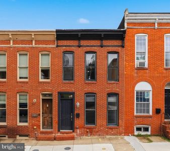 1427 Henry St