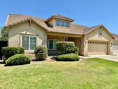 2228 E La Vida Avenue