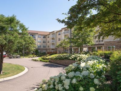 5650 Boone Ave N APT 116
