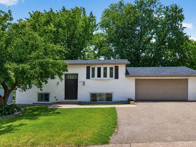 5578 Upper 183rd St W