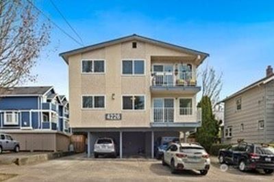 4226 Dayton Avenue N #202