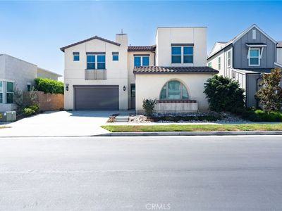 2532 E Scarlett Ln