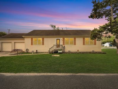 Property at 110 S 10th St, Del Haven, NJ