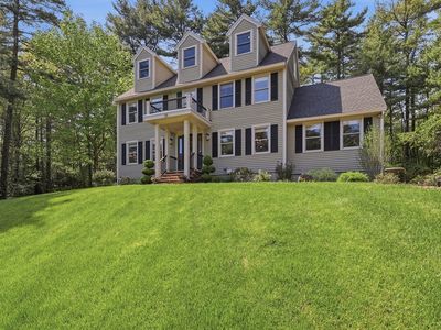 25 Christa Dr