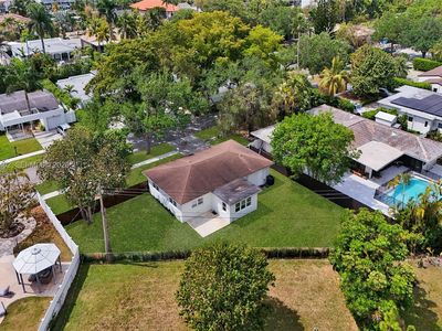 2125 Alamanda Dr