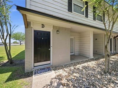1406 Summit St APT D