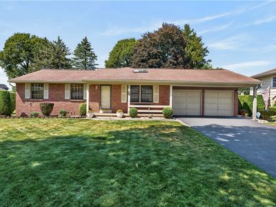 86 Courtly Cir