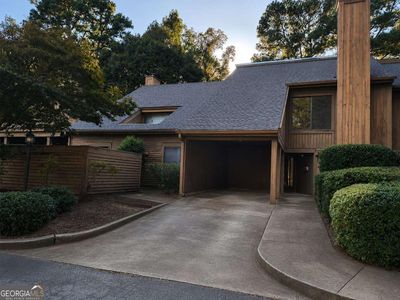 38 Willowick Ct