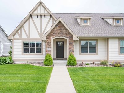 2713 SW Prairie Trail Pkwy