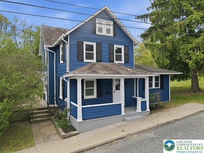Property at 221 Diamond St, Pen Argyl, PA