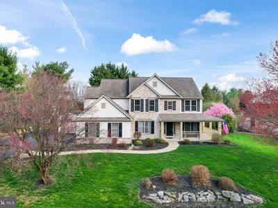 19 Fox Hollow Dr