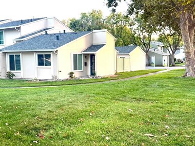 1149 Ribisi Cir