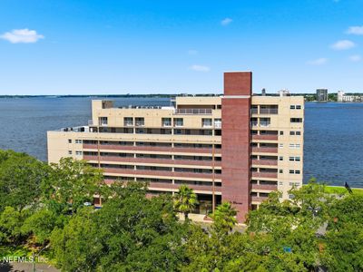 1551 LE BARON Avenue #1551