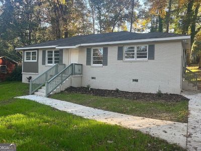 1957 Knightsbridge Rd