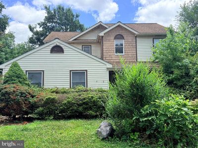 14 Mary Ella Dr