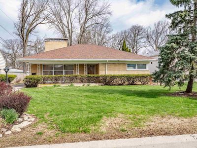 2305 Springfield Ave