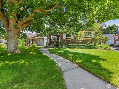 915 Highland Drive