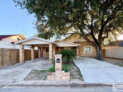 2709 Austin Ave