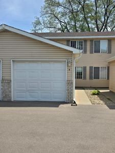 915 7th St APT 9