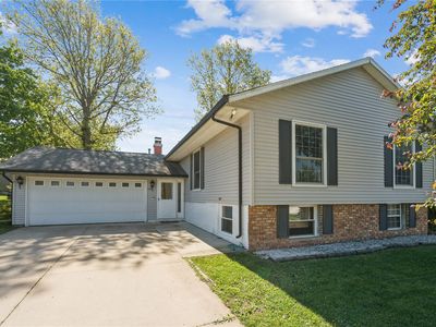 109 Sand Ln NW