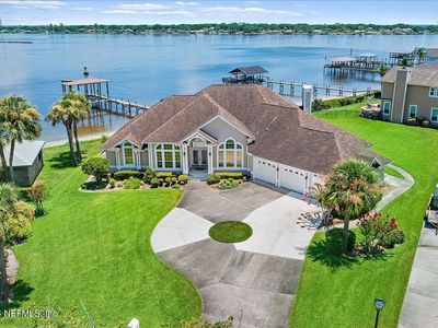 4975 LAUREL GREEN Way E