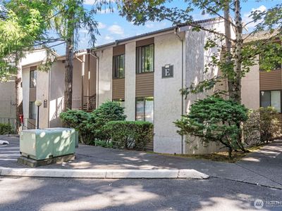 10423 NE 32nd Place #E306