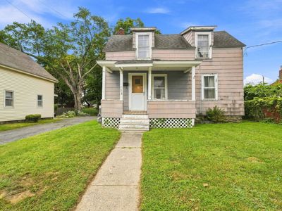 128 River St