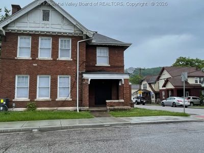 501 Thompson St
