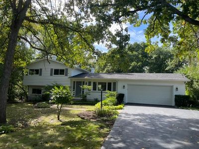 Property at 26890 N Longwood Rd, Lake Forest, IL