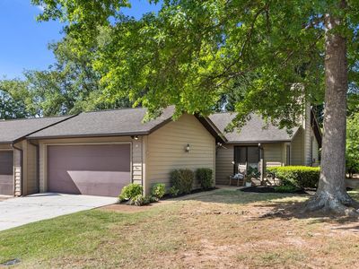 Property at 416 Sparrow Hawk Ct, Greer, SC