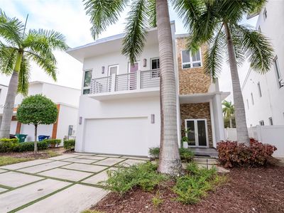 8340 NW 33rd Ter