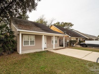 7051 Heather Oaks Dr