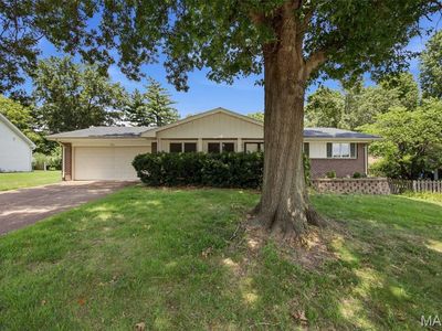 Property at 1001 Bridgeport Dr, Ellisville, MO