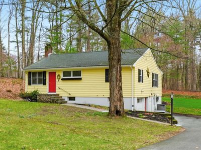 Property at 8 Searle St, Georgetown, MA