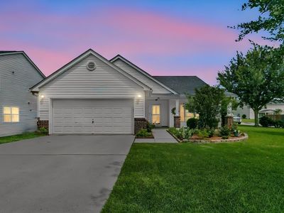 558 Holiday Dr