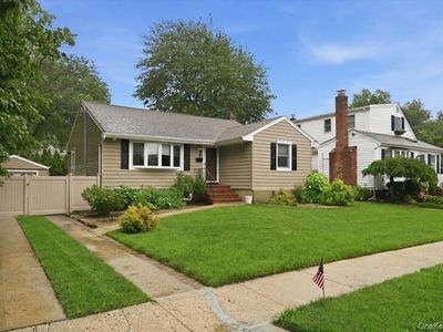 195 Scarcliffe Drive