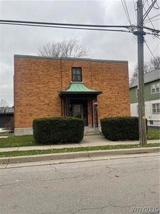 36 Flohr Ave