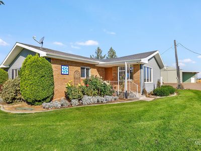 153 N Highway 24