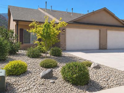 301 W Bristlecone Dr