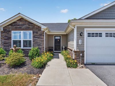 33 S Peak Dr