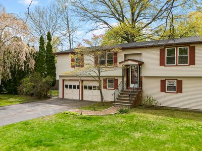 22 Carrona Dr
