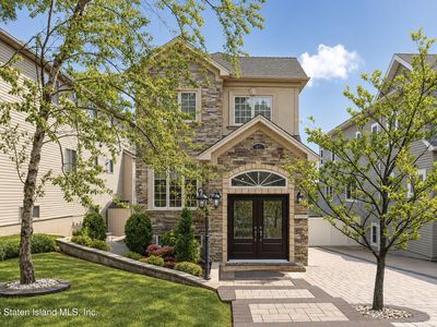 87 Woodland Ave