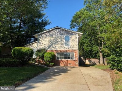 13703 Lynncroft Dr
