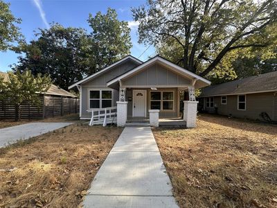327 Egan St