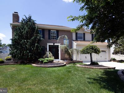 5 Olympia Ln